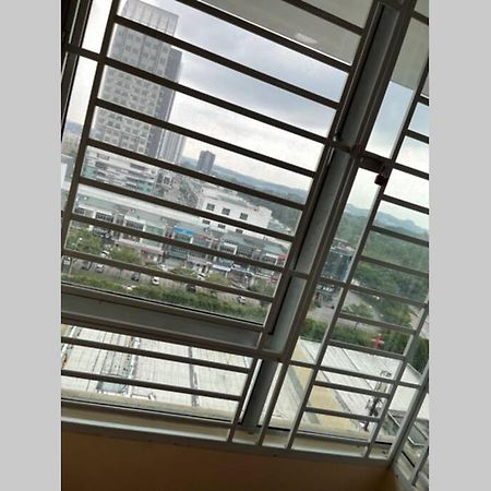 Baojuwu@2 Bedrooms Akademik Suites Austin Height Johor Bahru Exteriér fotografie